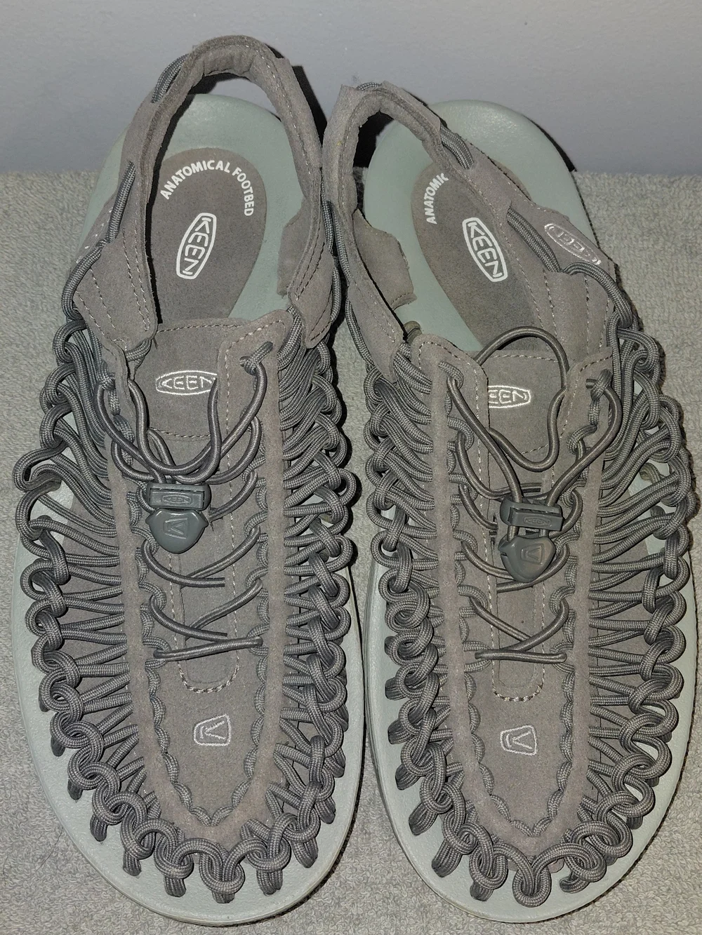 KEEN Men’s Grey Uneek Lace-Up Sandals